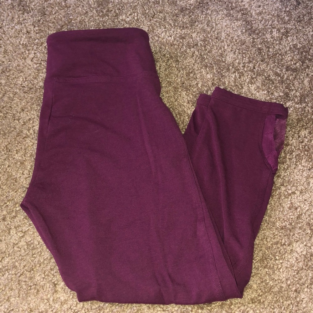 VS Victoria Sport Cropped Marroon Leggings Small